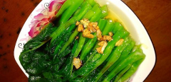 广州送菜公司了解4种蔬菜，在炒前需要“焯水”，大厨透露：再懒都别省去这个步骤